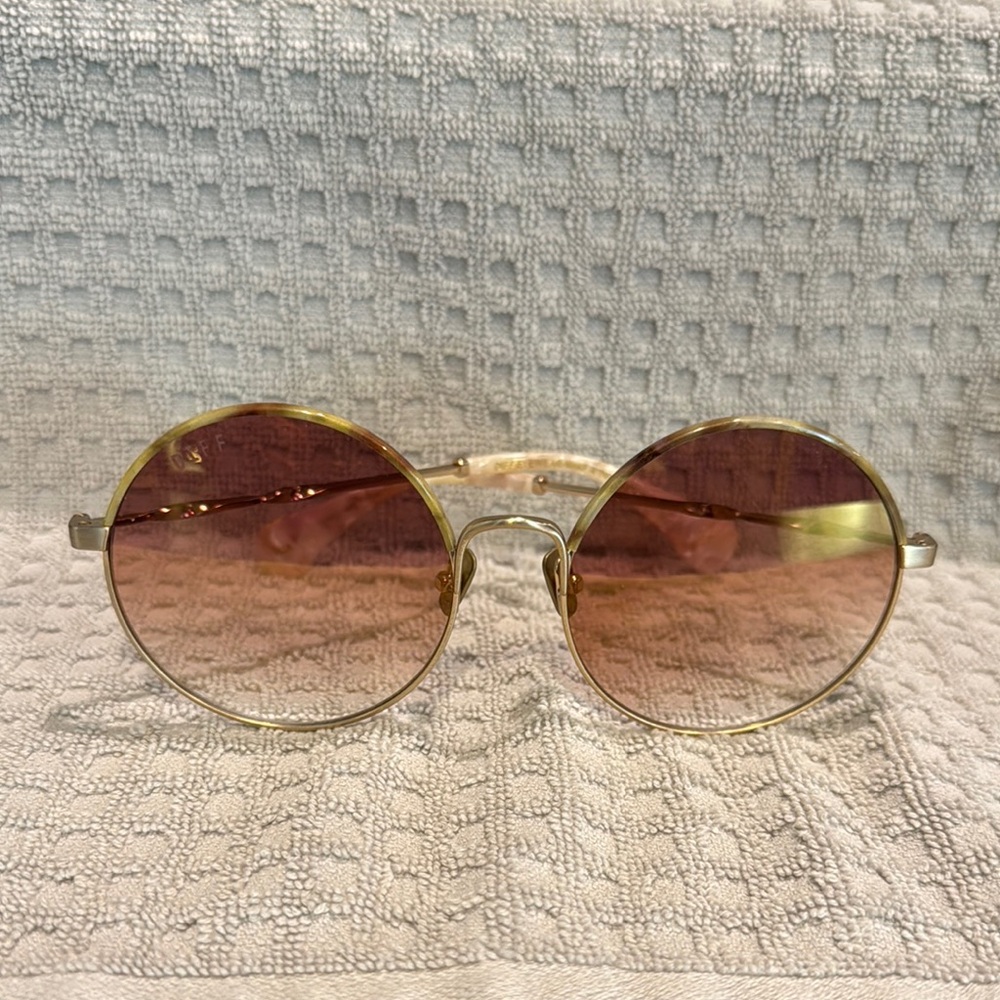 DIFF Eyewear Isla Brushed Gold Sandcastle Wrap+Canyon Gradient Flash Sunglasses